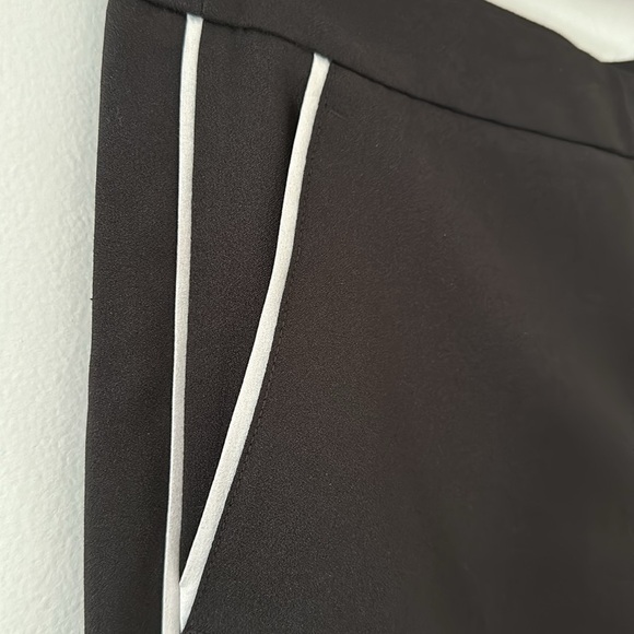 NWOT - Banana Republic Crop Dress Pant with White Stripe - Picture 4 of 8